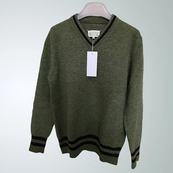 Мужские свитера Mmsix 2024, Новое поступление, Шерстяной свитер в полоску с V-образным вырезом для мужчин и женщин, Повседневные свободные свитера-пуловеры армейского зеленого цвета